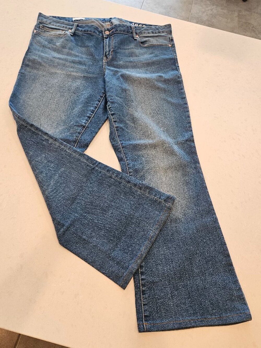 Gap Jeans Perfect Boot Style - Light Wash Blue - Size 34R